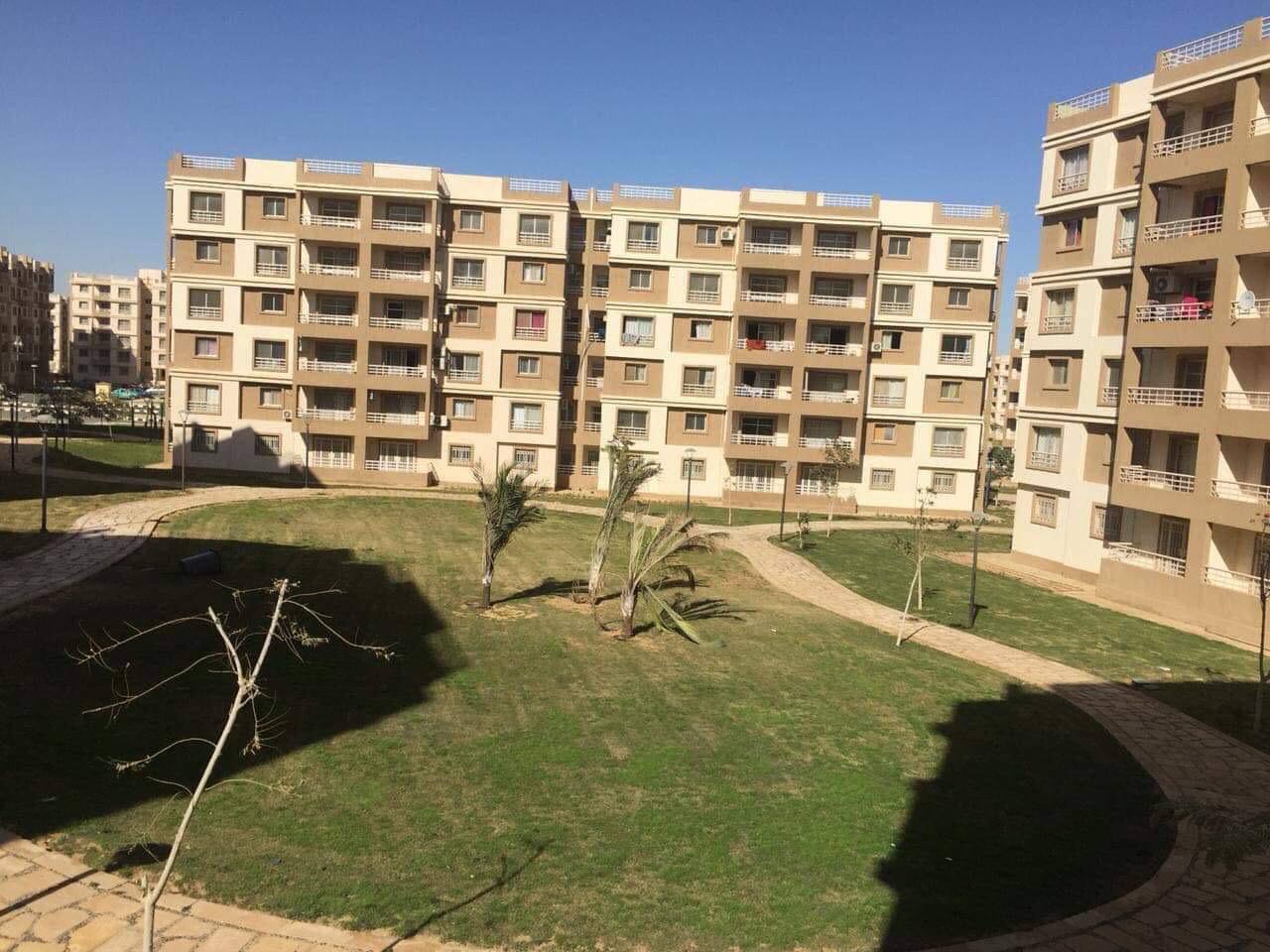 شقة في مدينتي 124 م2 للإيجار قانون جديد بحري على حديقة 5,000 ج 