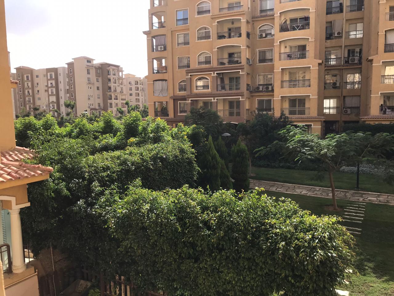 شقة في مدينتي 138 م2 للإيجار قانون جديد بحري على حديقة 14,000 ج 