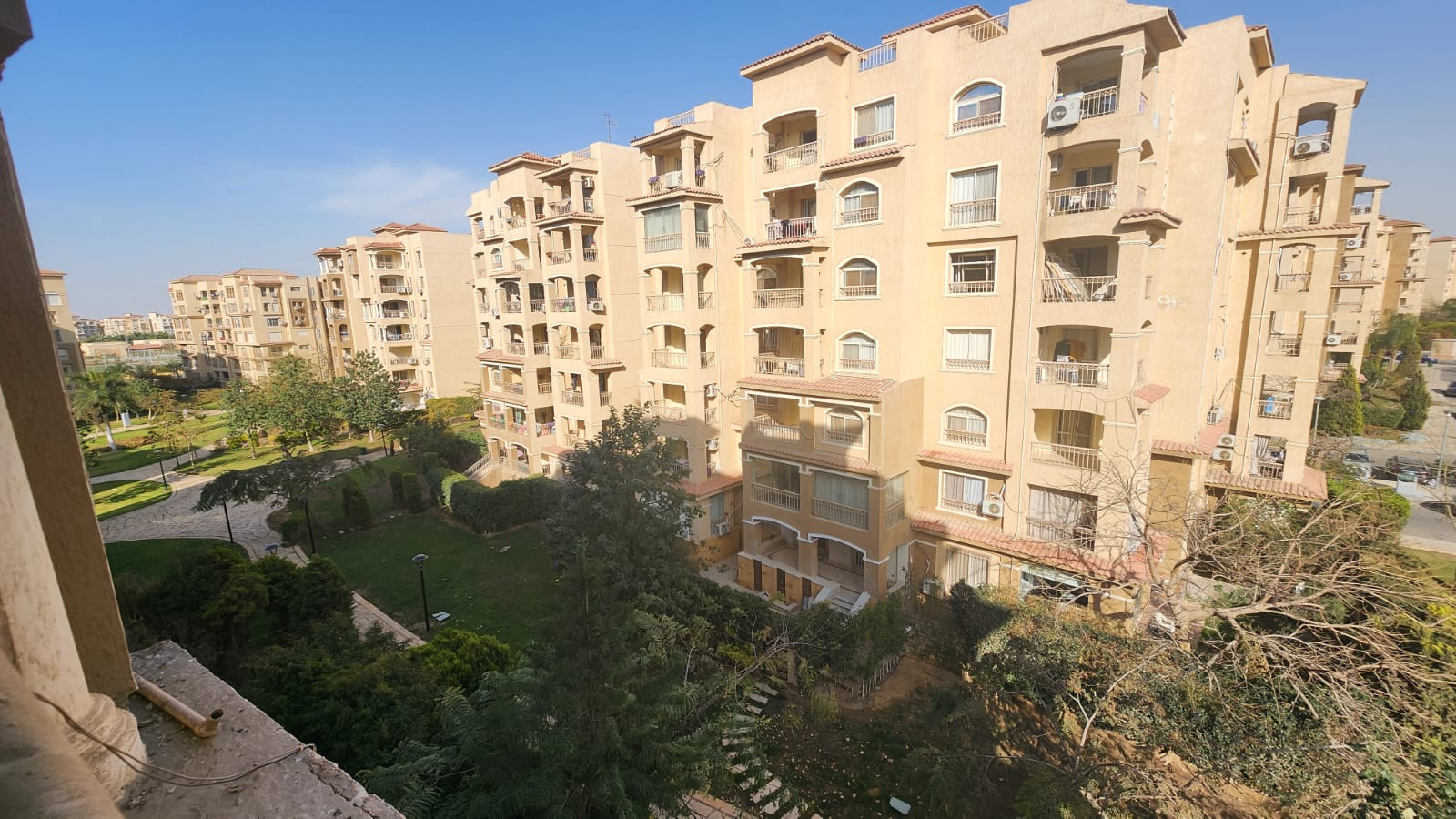 للإيجار قانون جديد شقة في مدينتي بمساحة 107 م2 