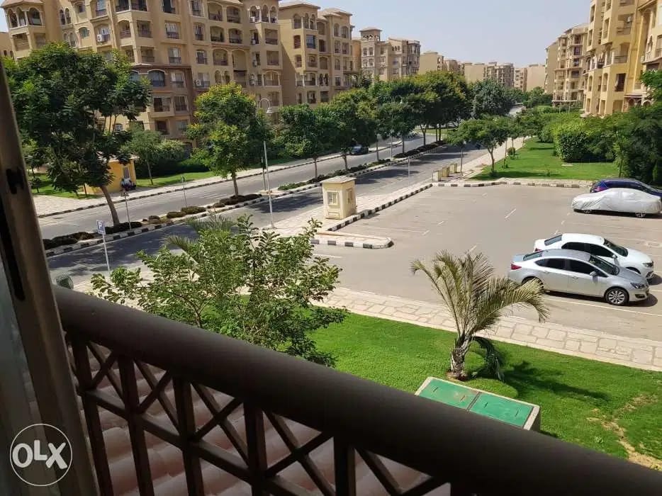 للبيع كاش شقة في مدينتي بمساحة 265 م2 استلام فوري 