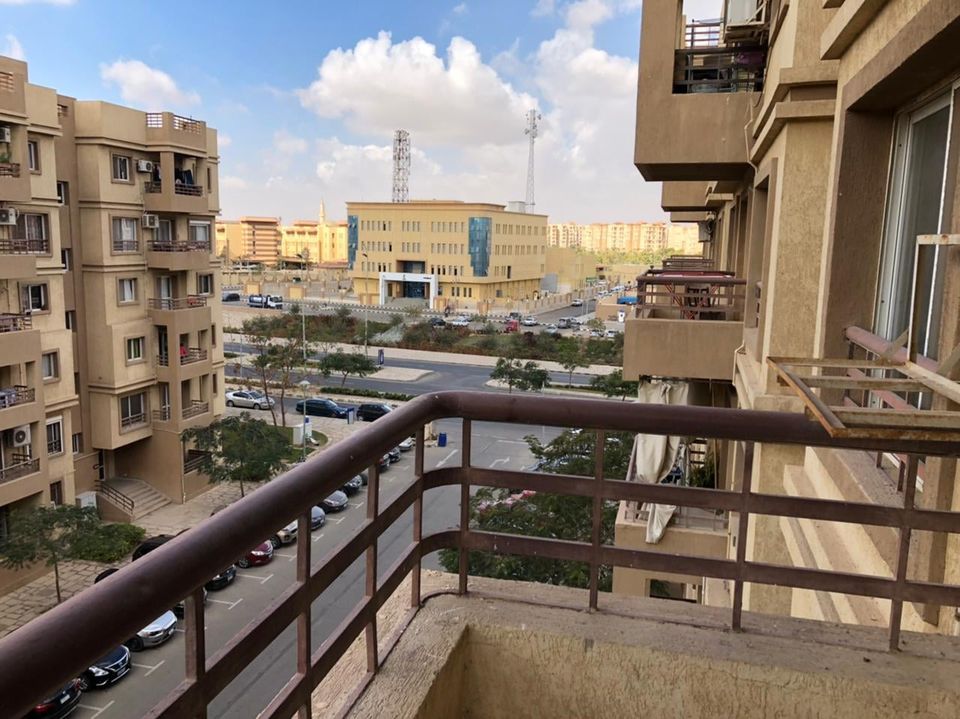 للبيع كاش شقة في مدينتي بمساحة 89 م2 استلام فوري 