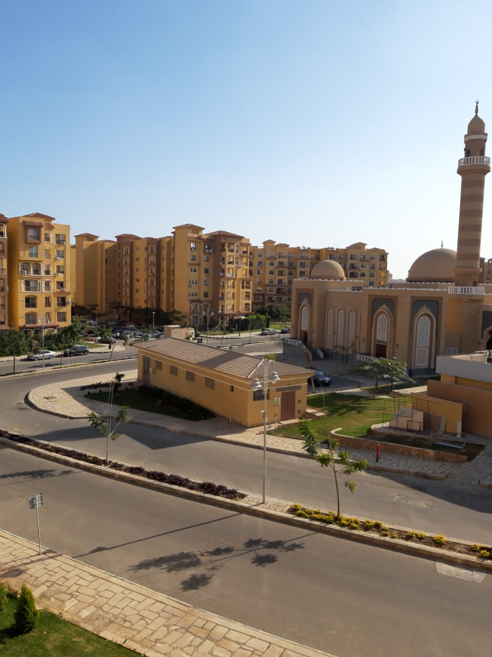 شقة في مدينتي 136 م2 للإيجار قانون جديد 14,000 ج 