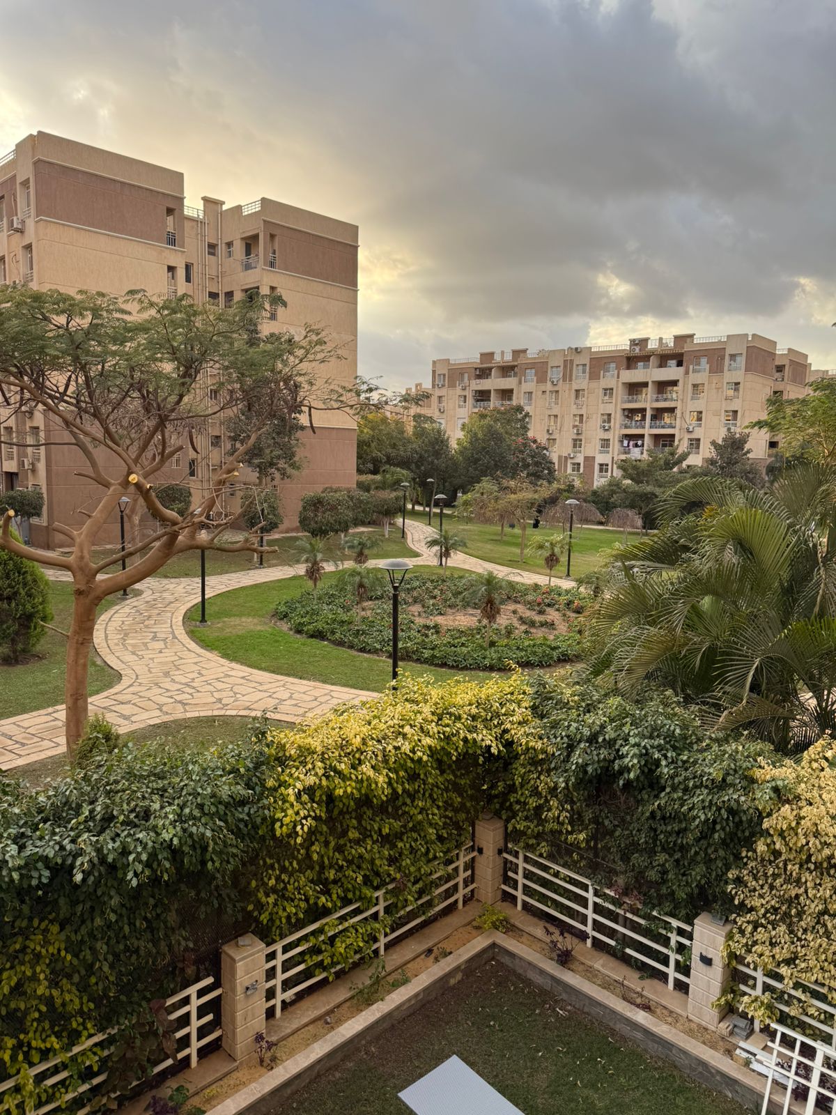 للبيع كاش شقة في مدينتي بمساحة 82 م2 تشطيب سوبر لوكس استلام فوري 