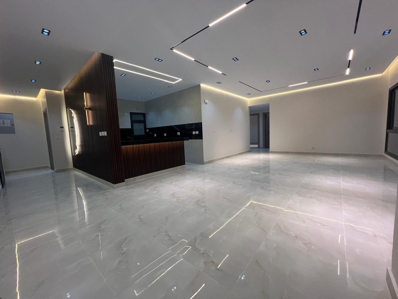 للبيع كاش شقة في مدينتي بمساحة 178 م2 تشطيب سوبر لوكس استلام فوري 