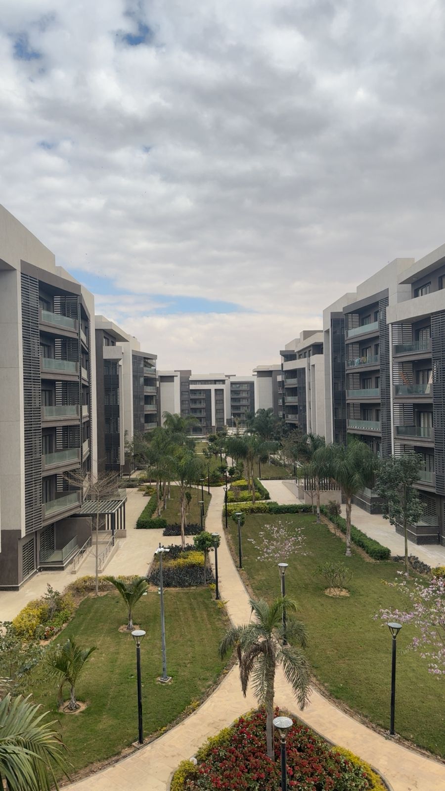 للإيجار قانون جديد شقة في مدينتي بمساحة 178 م2 