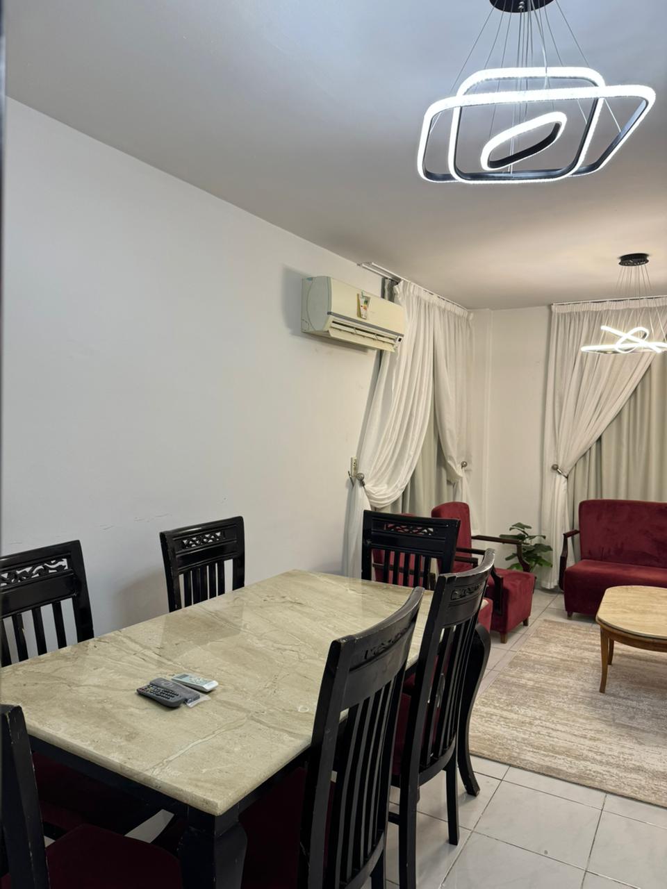 للإيجار مفروش شقة في مدينتي بمساحة 100 م2 