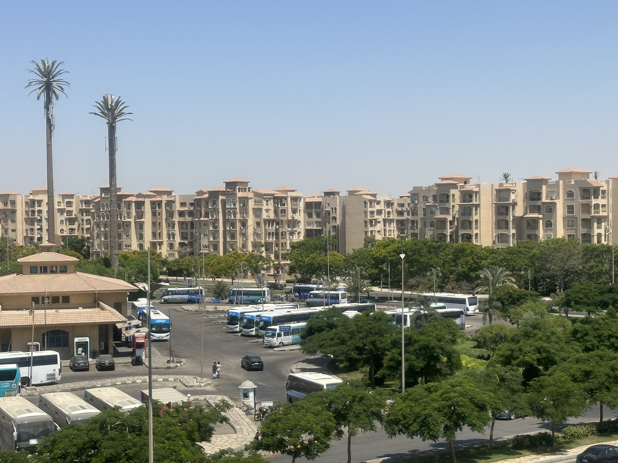 شقة في مدينتي 89 م2 للإيجار قانون جديد بحري 14,000 ج 